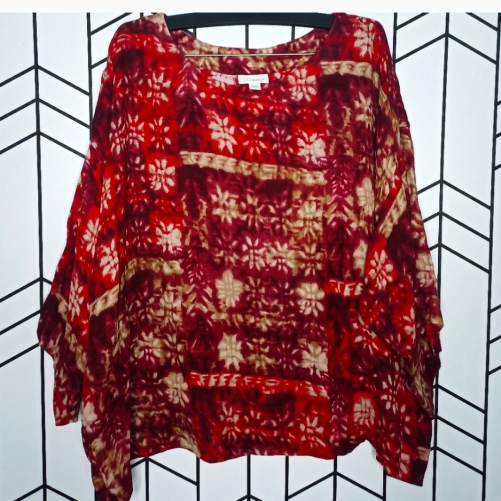 J Jill kimono style top. Deep burgundy color beige designs.